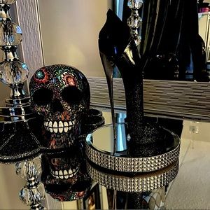 Mirror Pedestal stand. New condition. Vanity or tabletop use